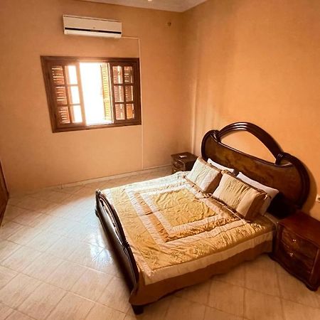 Maison De Ville Agreable Avec Un Patio Marocain Ouarzazate Extérieur photo
